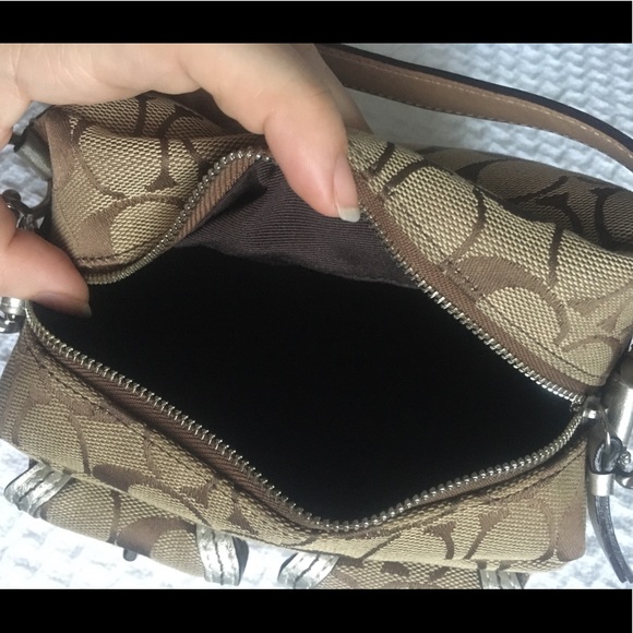 Coach Signature Gallery Double Pocket Pouch FS1751 (SOLD) - Picture 6 of 8